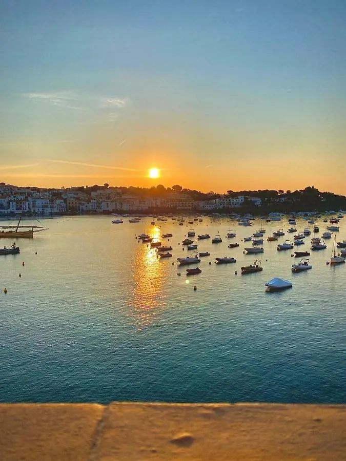 Beachfront Penthouse With Sea Views In Cadaques Apartment